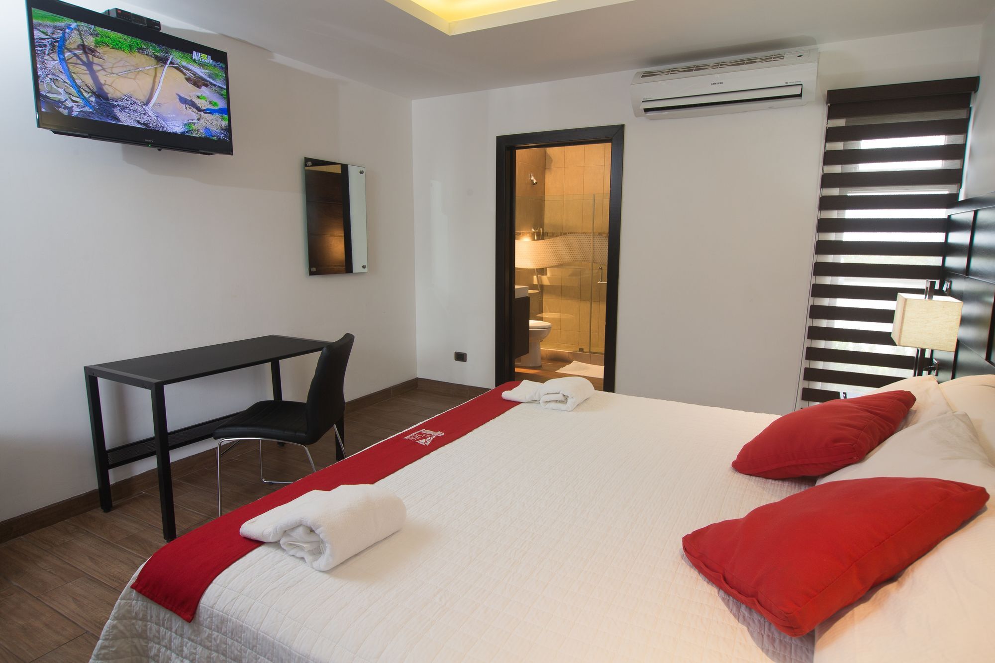Hotel El Faro Monterrico Eksteriør bilde